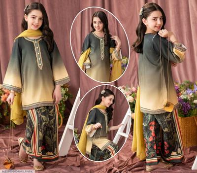 3 Pcs Girl's Arabic Lawn Printed Co-ord Set